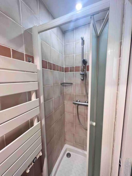 Super Appartement T2 Proche De Tour Eiffel Paris Exteriör bild