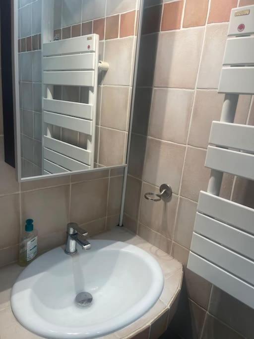 Super Appartement T2 Proche De Tour Eiffel Paris Exteriör bild